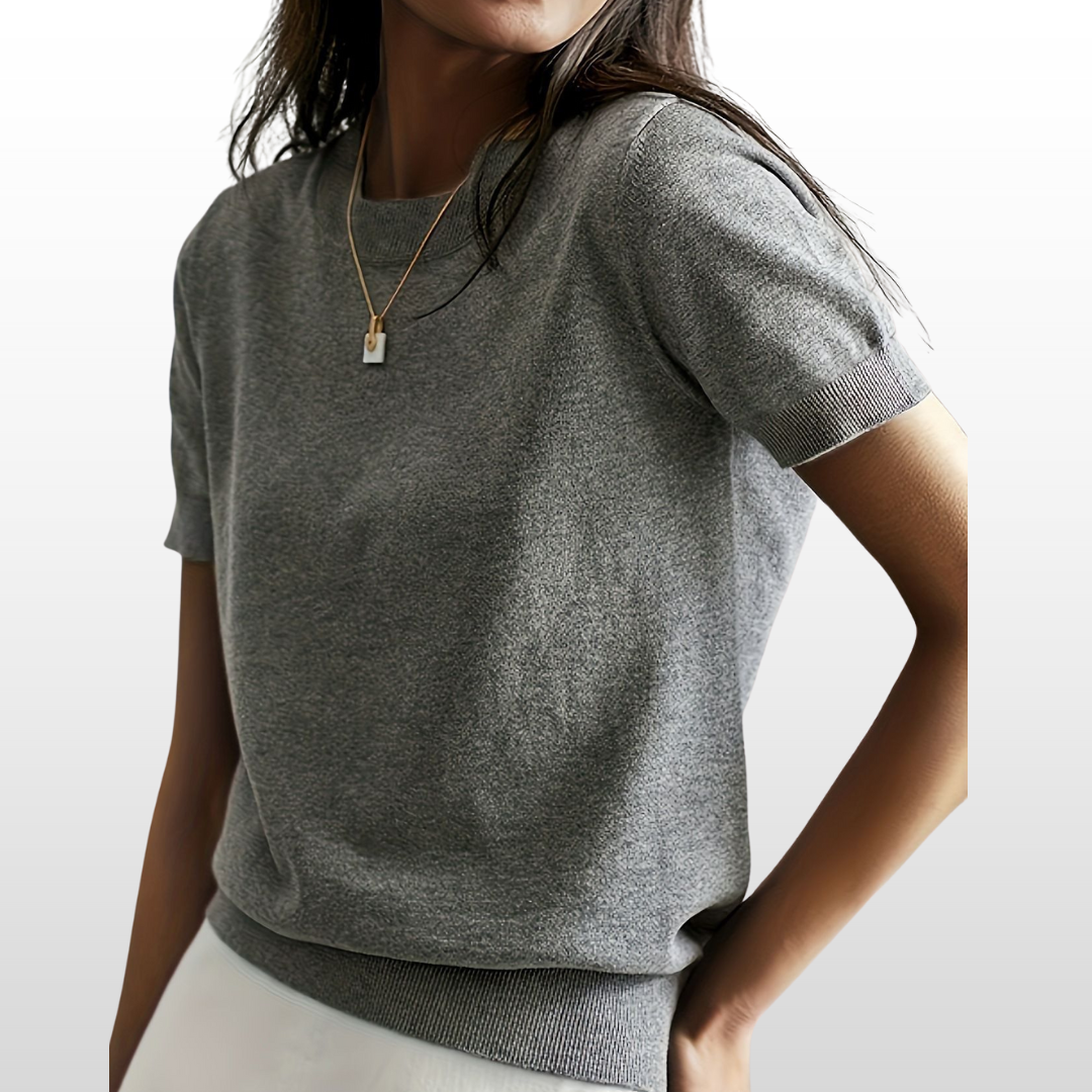 Leny | Relaxed Fit Short Sleeve Round Neck Knit Top