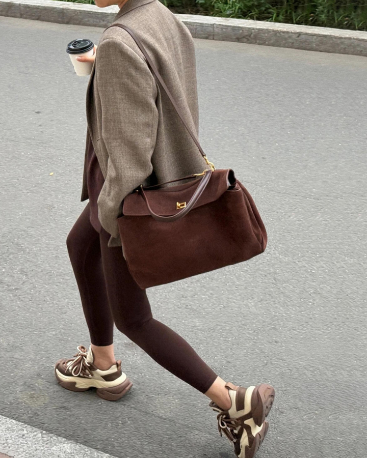 La Dame Sac | Suede Flap Bag