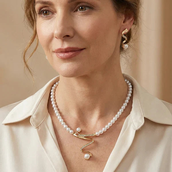 Necklace and Earring Set with Natural Pearls
